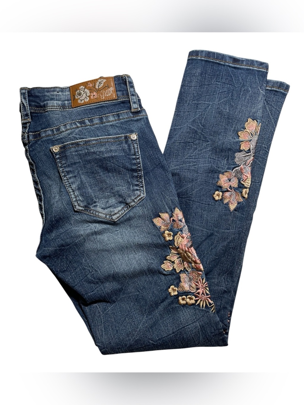 Grace in LA skinny jeans w/ pink and peach floral embroidery pattern. Size 28 - Picture 2 of 12